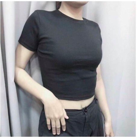 2 màu đen trắng - Áo croptop thun gân Free size dưới 52kg