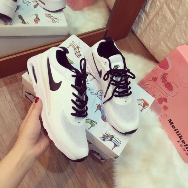 Giày đôi nam nữ