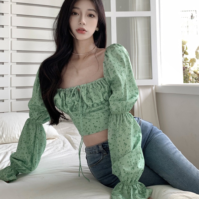 Áo Croptop Tay Dài Cổ Vuông Phối Bèo Họa Tiết Hoa Thời Trang Mùa Thu Cho Nữ