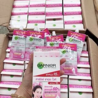 Kem dưỡng trắng da sakura thái lan
