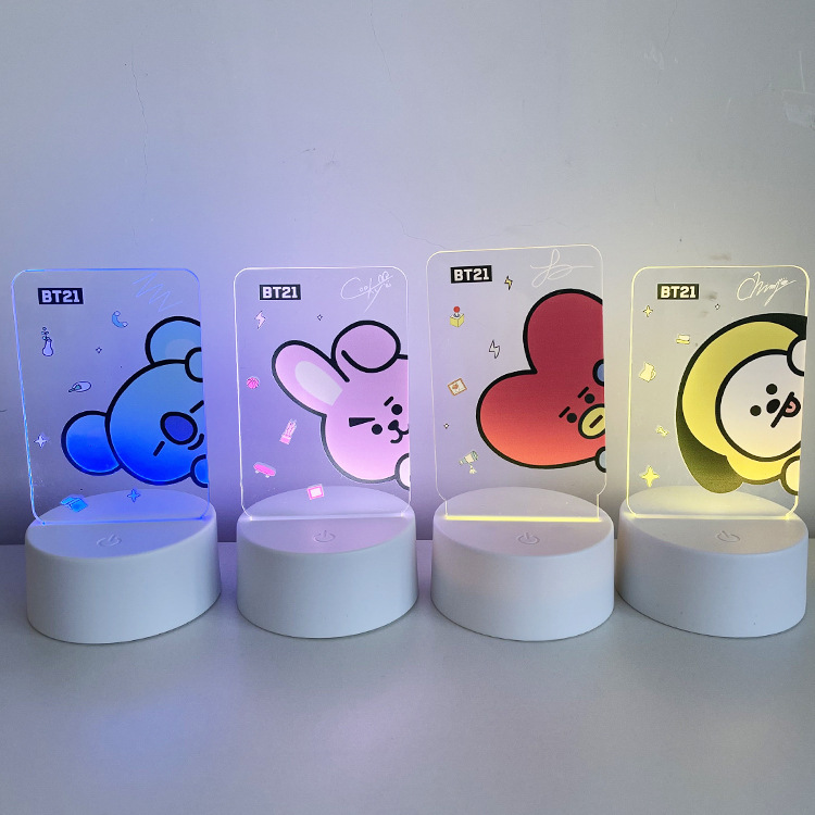 Đèn LED Để Bàn Hình BT21 Thay Đổi 7 Màu Xinh Xắn