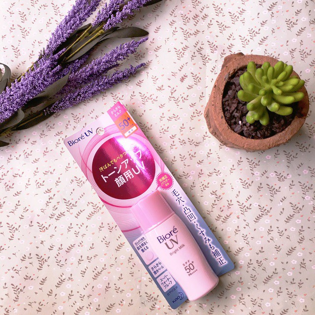 Kem chống nắng Bioré UV Perfect Bright Milk Spf50+ dưỡng da và chống nắng