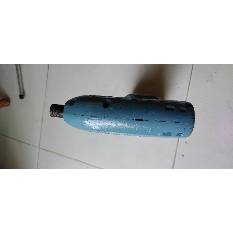Máy bắn vít 9,6v makita chạy full, giá chỉ gồm thân máy vỏ pin