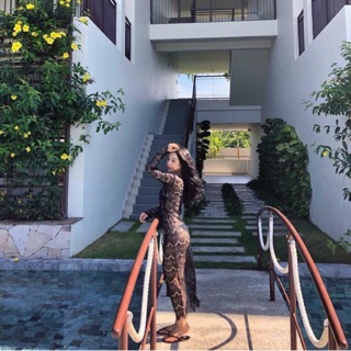 Áo choàng ren đi biển sexy