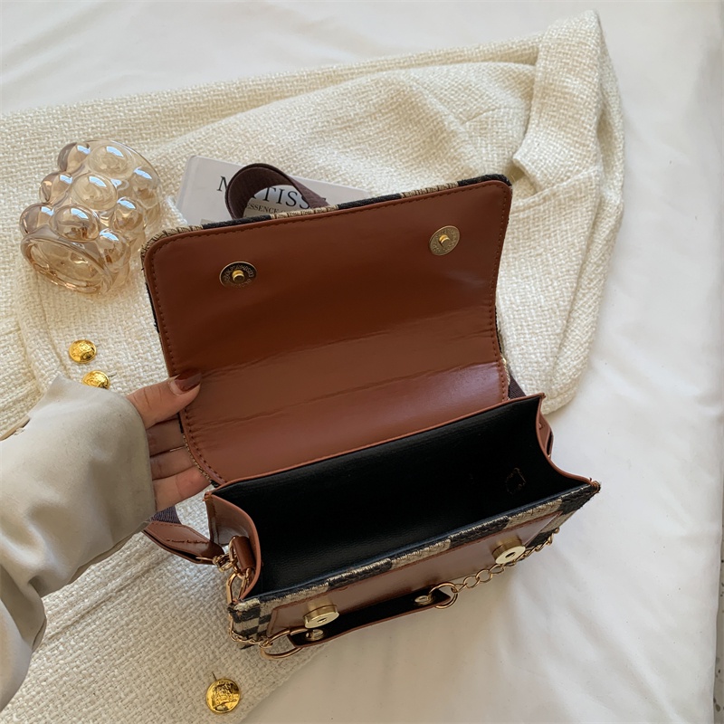 Túi xách đeo chéo nữ dáng vuông chất vải kẻ ô hot hit cá tính PK 419