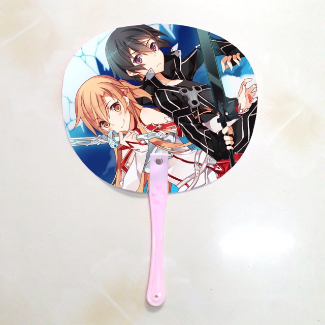 Quạt sword art online in 2 mặt ảnh khác nhau màu cán ngẫu nhiên