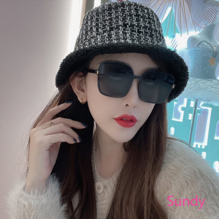 Kính Mát Thời Trang Mùa Hè Cho Nữ