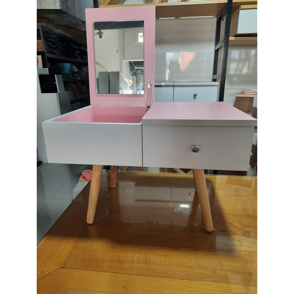 BÀN TRANG ĐIỂM HỒNG NGỒI BỆT