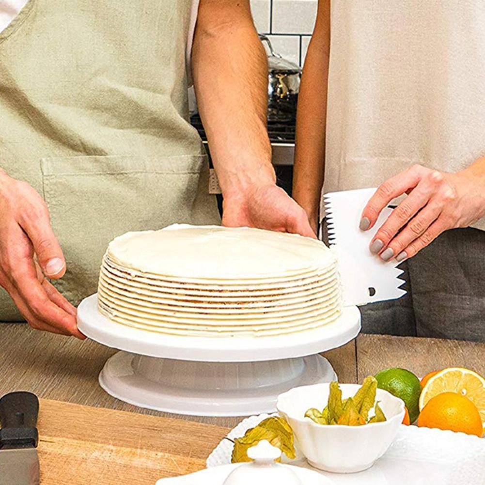 Set 3 dao cắt bột vét bột bằng nhựa dẻo dùng để làm bánh siêu tiện lợi