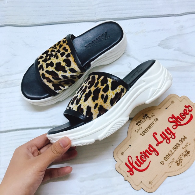 Dép lê da báo đế dày
