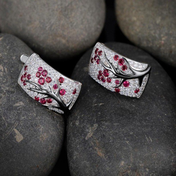 Khuyên Tai Nữ Trang Sức Tạo Hình Độc Đáo