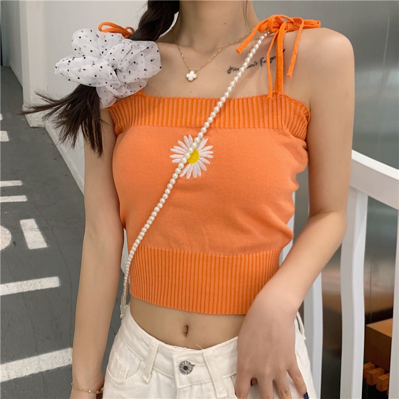 [Mã FASHIONT4WA2 giảm 10K đơn 50K] Áo hai dây nữ dệt kim thêu hoa cúc 9 màu phong cách Hàn Quốc | BigBuy360 - bigbuy360.vn