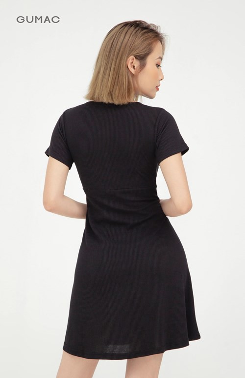 [Mã MABR07062 giảm 8% tối đa 50K đơn từ 249K] Đầm thun nữ ôm body cá tính GUMAC rút dây ngực màu đen DB569 | BigBuy360 - bigbuy360.vn