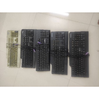 Bàn phím cổ cổng ps2