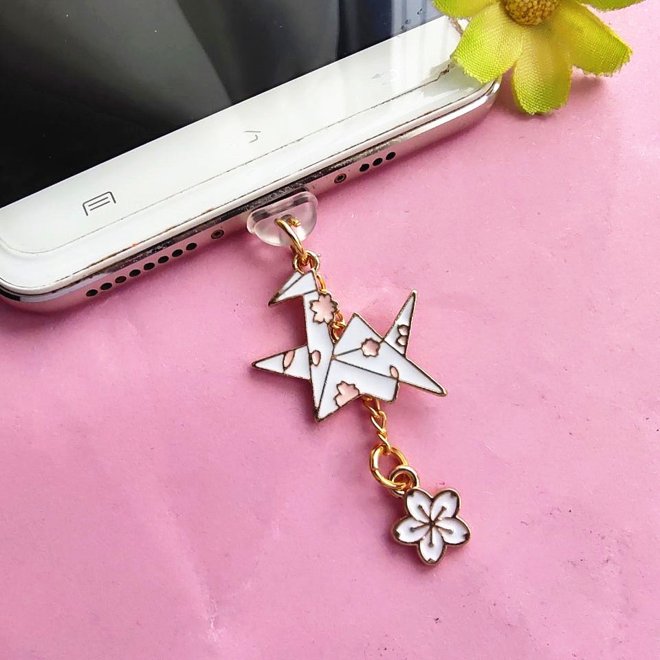 Phích Cắm Chống Bụi Hình Hạc Giấy Dễ Thương Dành Cho Cổng Sạc Tai Nghe