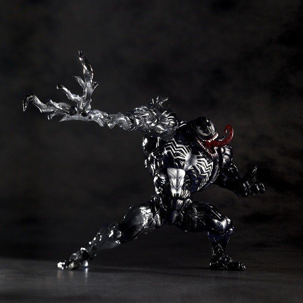 GIÁ HỦY DIỆT Mô Hình Venom Có Khớp Cử Động Revoltech Full Box