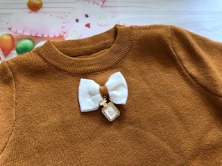 Váy len phối ca rô