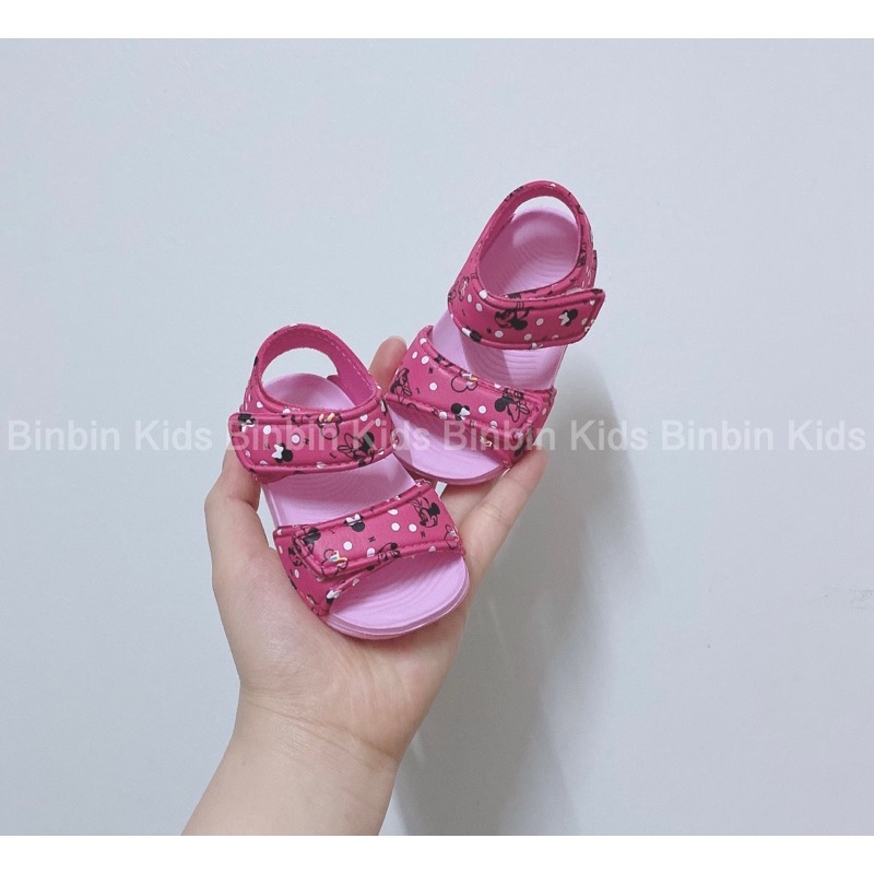 Sandal siêu nhẹ cho bé gái từ 6tháng đến 4tuổi, chất xốp siêu nhẹ đi mềm êm không thấm nước có hai quai dán siêu tiện