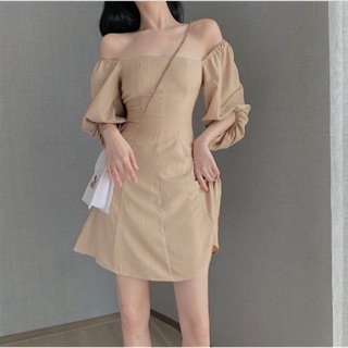 CÓ SẴN - Váy tay bồng màu nude siêu xinh