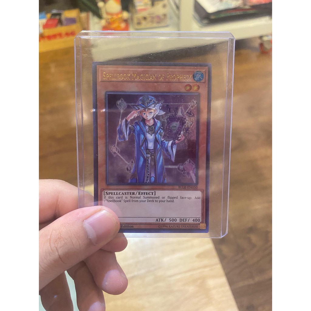 Lá bài thẻ bài Yugioh Spellbook Magician of Prophecy – Ultra Rare - Tặng bọc bài nhựa bảo quản