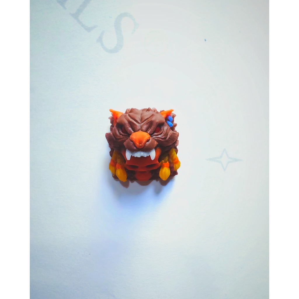 Keycap artisan viking và skull trang trí bàn phím cơ gaming.