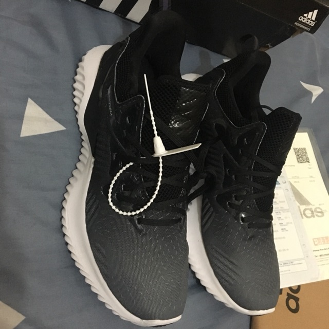 Giày adidas Alpha bounce
