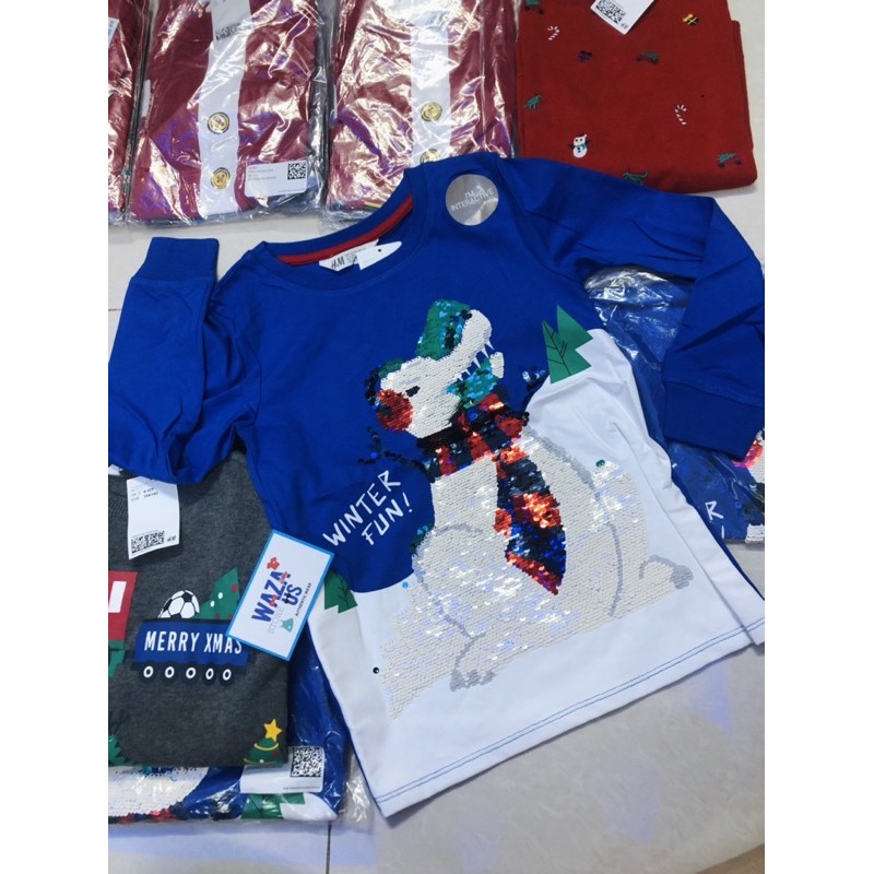 Áo noel bé trai HM vuốt đổi hình