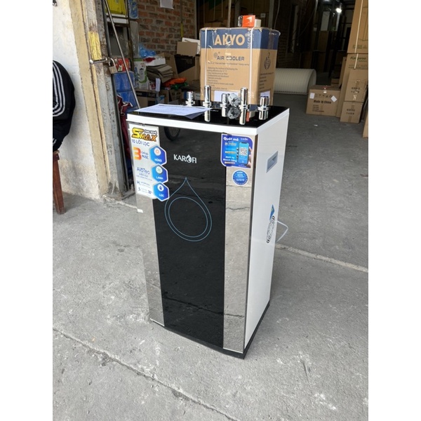 Máy lọc nước RO nóng lạnh Karofi KAD-D50 10 lõi