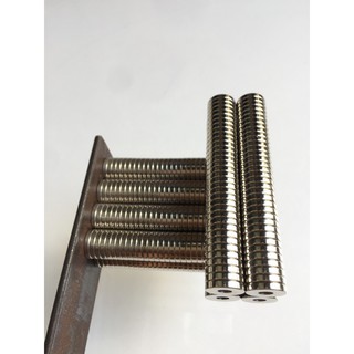 Nam Châm Đất Hiếm 14,8x3mm lỗ tròn M4 ( Từ Tính Hút Cực Mạnh ) (CAM KẾT HÀI LÒNG)