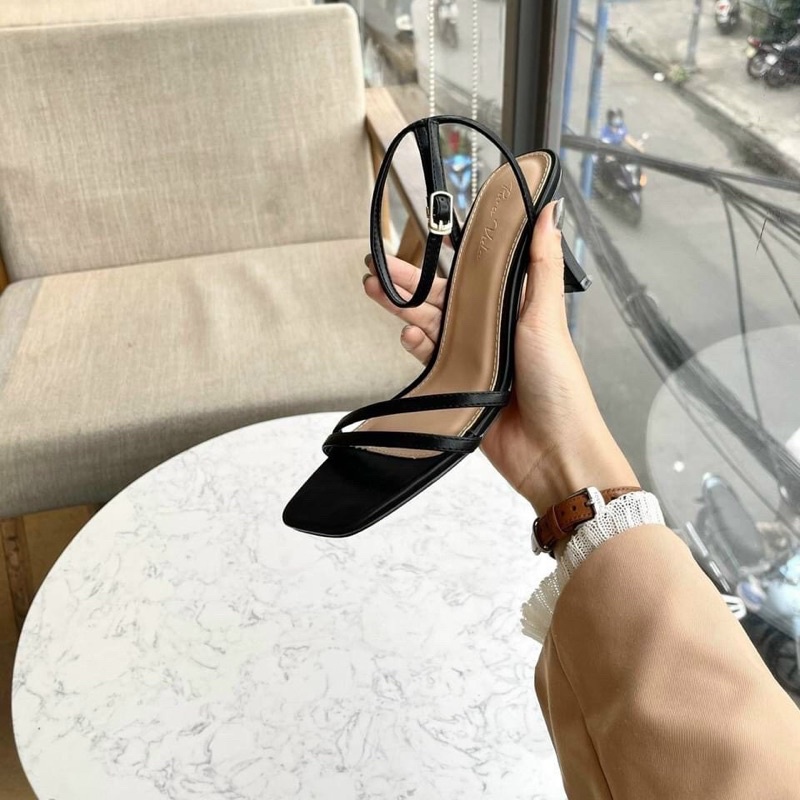 Giày dép nữ, sandal cao gót sang chảnh quai mảnh da mềm gót vuông - MÃ H04