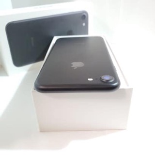 Dt ip 7 mới 98% hang chinh hang