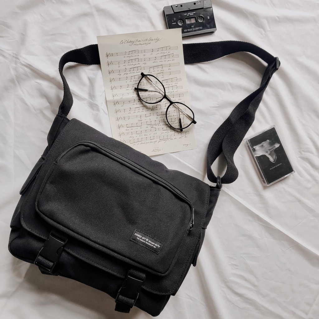 [Mã 2611THTRANG100K hoàn 10% xu đơn 99K] Túi đeo chéo hộp đen - trắng kiểu dáng classic | BigBuy360 - bigbuy360.vn