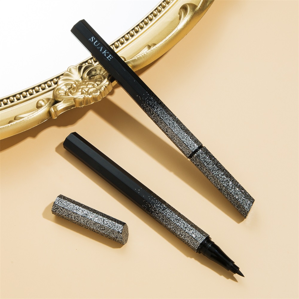 Bút kẻ mắt kháng nước không nhòe mềm mượt dành cho người mới bắt đầu