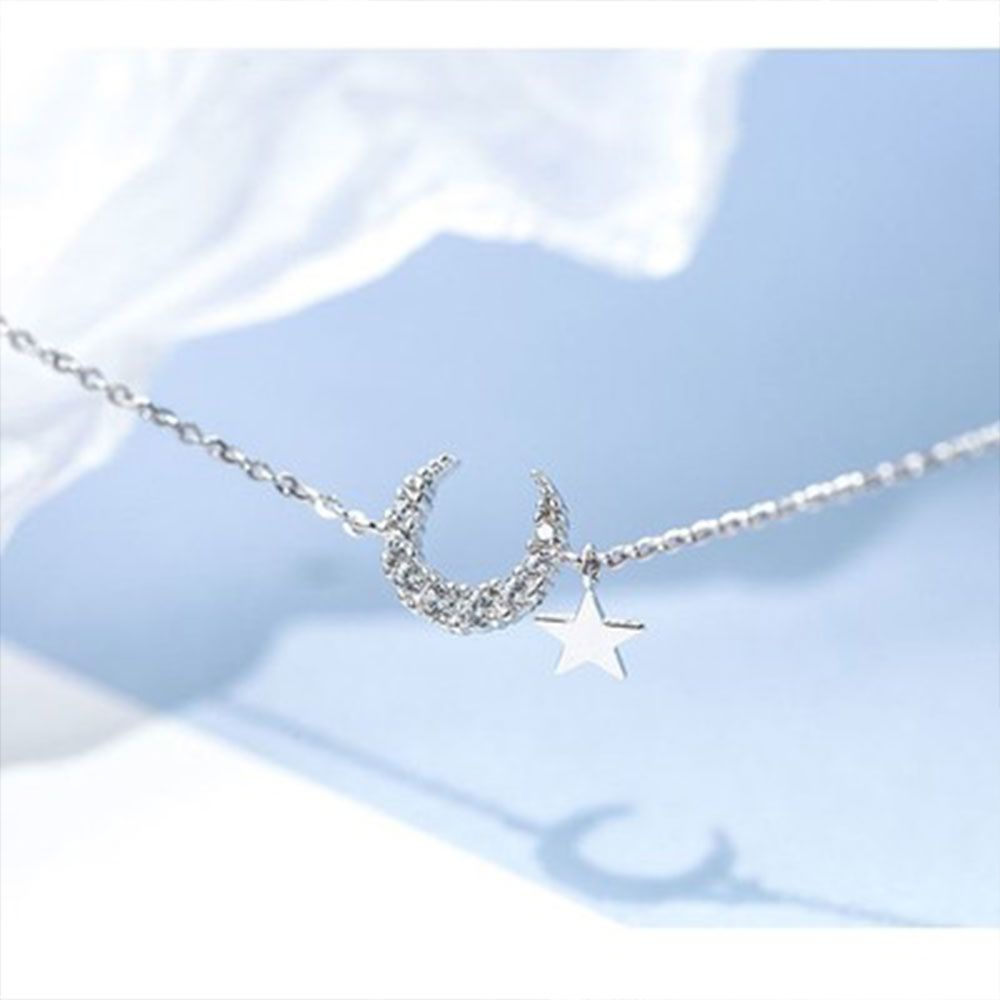 Vòng Tay Hình Trăng Sao Thời Trang Dành Cho Nữ