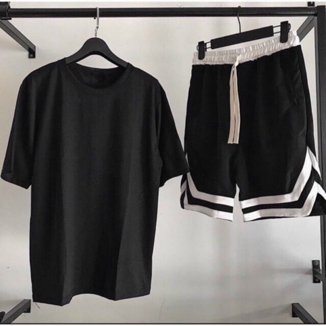 Quần Sort Unisex - Quần Sort Thể Thao Nam Nữ Viền Chữ V Có 2 Line Cá Tính, Năng Động, Đá Banh, Gym, Đi Biển | BigBuy360 - bigbuy360.vn
