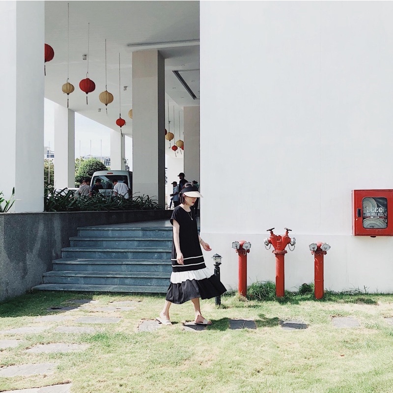 Đầm đen đuôi cá phối màu | BigBuy360 - bigbuy360.vn