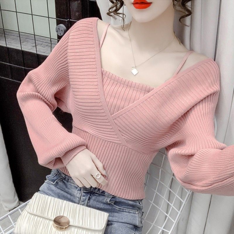 Autumn suit 2022 new style slim style, foreign style, short collar, short sling, fake two sweaters and knitted blouses