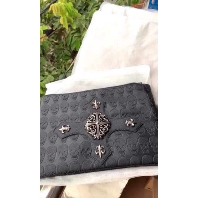 Cluth cầm tay Chrome Hearts