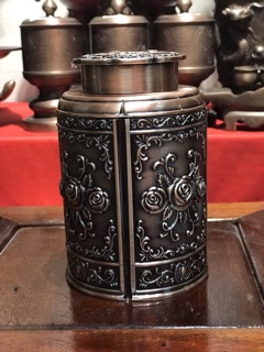 HỘP ĐỰNG CHÈ ĐỒNG GIẢ CỔ