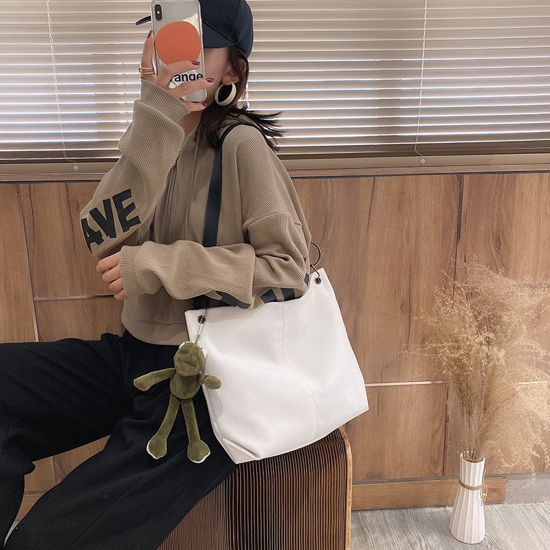 Túi đeo chéo túi đeo vai nữ CHEN vải canvas trơn đựng a4 đi học đi chơi, dây túi đeo vai da pu cao cấp TX25