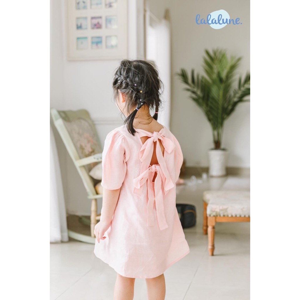 Đầm linen hồng peach dress lalalune dành cho mẹ và bé