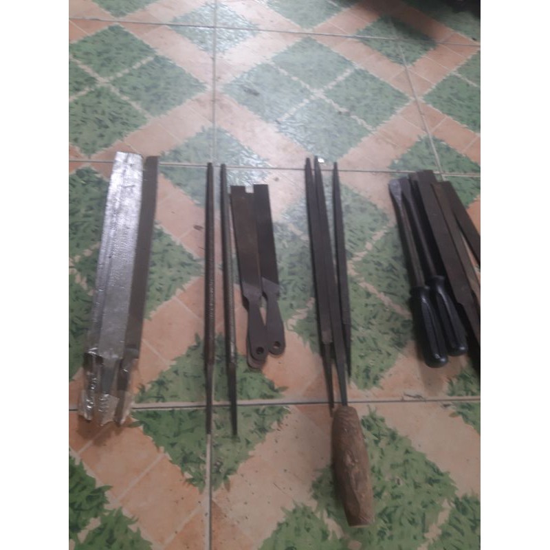 Giũa bãi nhật  tô vít còn mới.giũa tam giáâăwtq