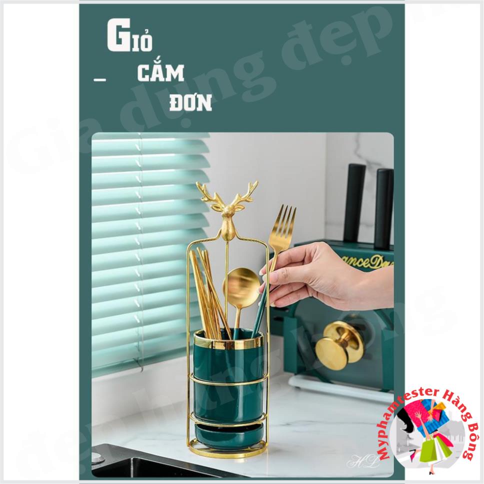 ống cắm đũa, thìa dĩa sứ xanh có đĩa hứng nước kèm khung mạ vàng Hươu Cao