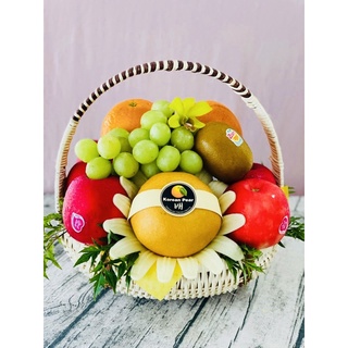 Giỏ quà trái cây táo,lê hàn và nho xanh