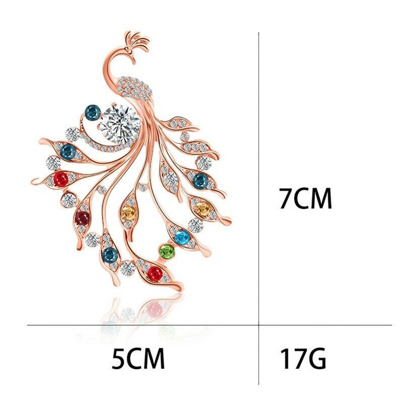 Trâm cài áo hình con công đính pha lê