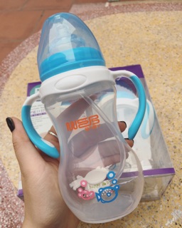 Bình sữa 320ml chống sặc cho bé Akas.