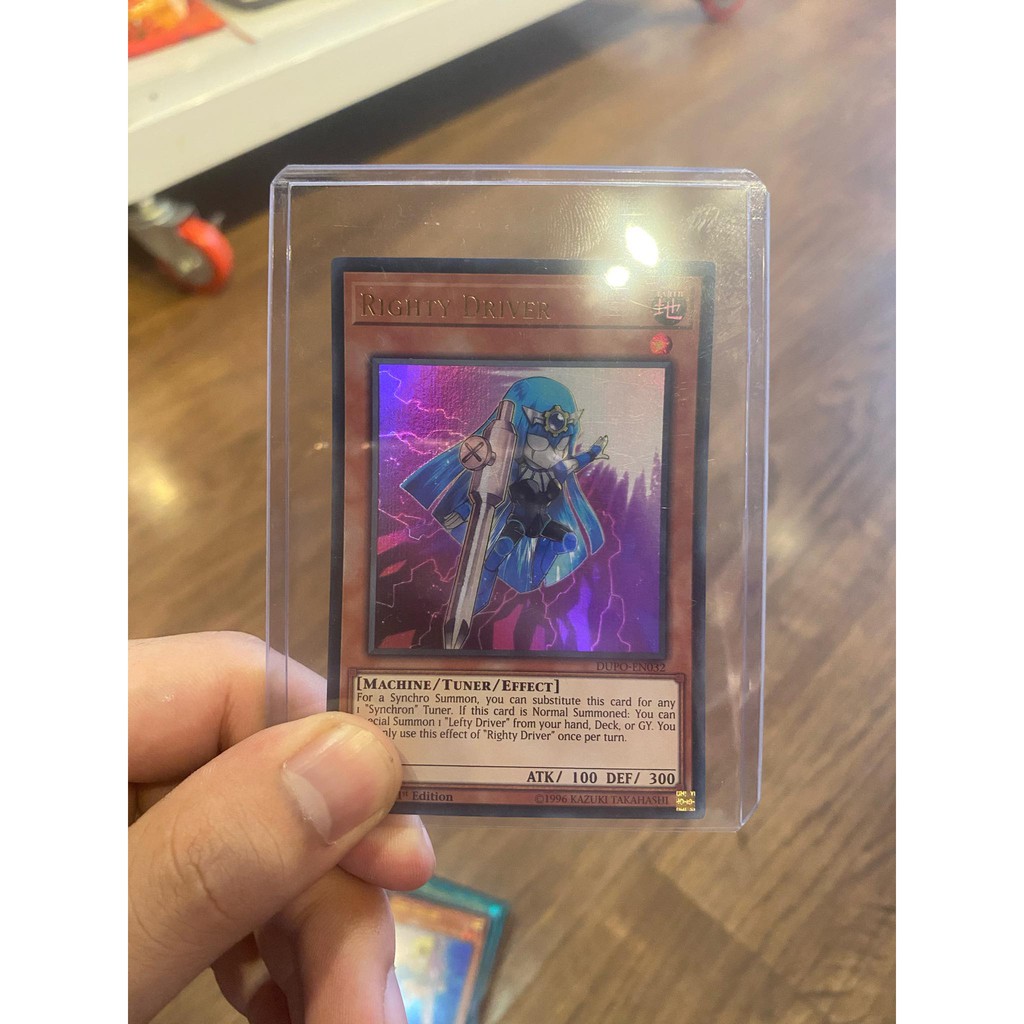 Lá bài thẻ bài Yugioh Righty Driver – Ultra Rare - Tặng bọc bài nhựa bảo quản