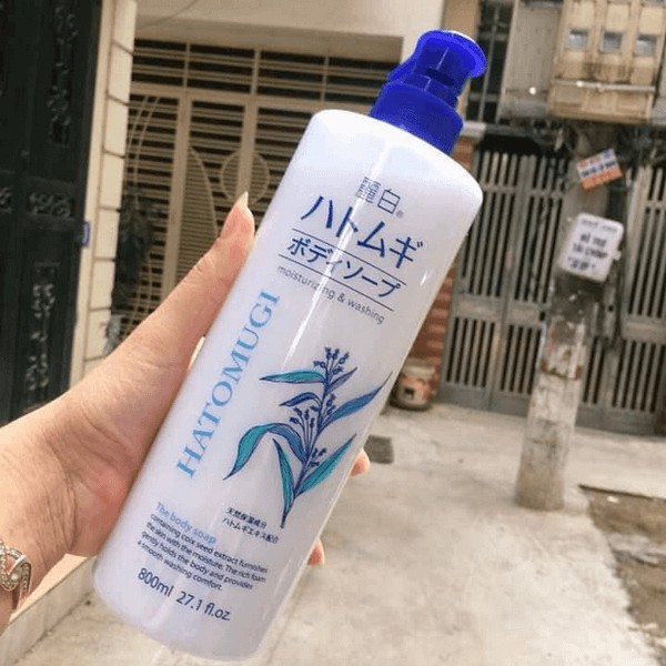 Sữa tắm dưỡng ẩm trắng da Hatomugi Moisturizing Washing 800ml của Nhật Bản