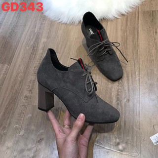 Bốt da lộn gót trụ