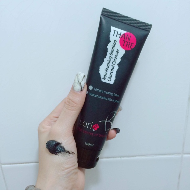 Sữa rửa mặt than tre hoạt tính Lori-B | BigBuy360 - bigbuy360.vn